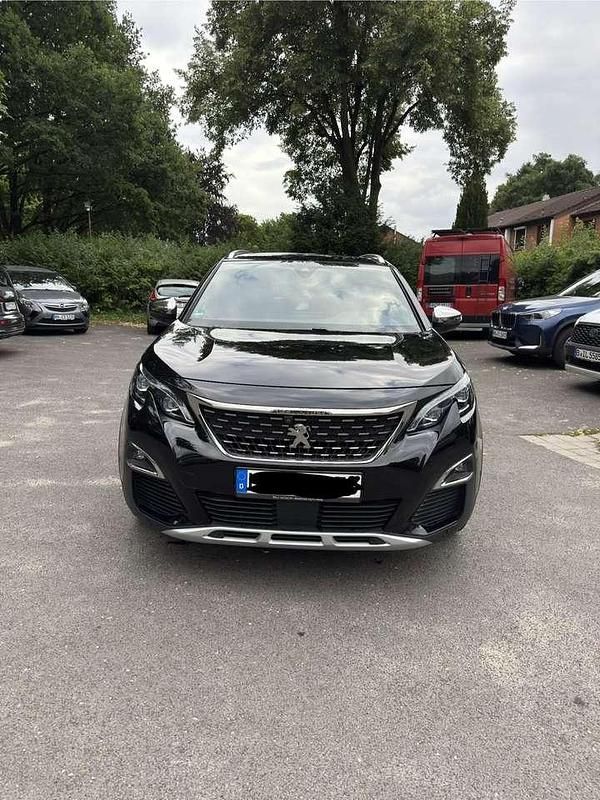 Schwarz Gebraucht 2018 Peugeot 5008 GT Van / Kleinbus | 24.500 € (Etwas zu teuer) - Bild 1/4