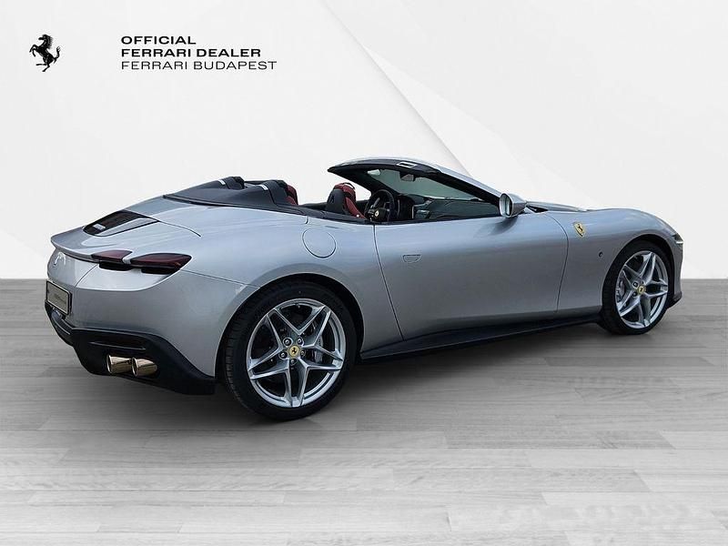 Neu Ferrari Roma 620 PS (456 kW) 2025 Silber Cabrio
