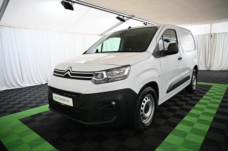 Gebraucht Citroën e-Berlingo 100 kW (136 PS) 2024 Weiß Van / Kleinbus