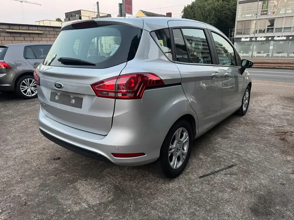 Gebraucht Ford B-MAX 95 PS (69 kW) 2015 Silber Van / Kleinbus