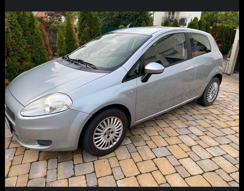 Gebraucht Fiat Punto 77 PS (56 kW) 2008 Silber Kleinwagen