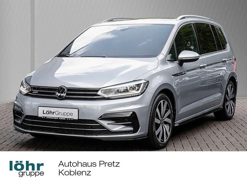 Oyster silver metallic Gebraucht 2024 VW Touran R-line Van / Kleinbus | 45.980 € - Bild 1/4