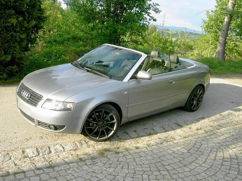 Grau Gebraucht 2005 Audi A4 Cabriolet Cabrio | 2.400 € (Superpreis) - Bild 1/4