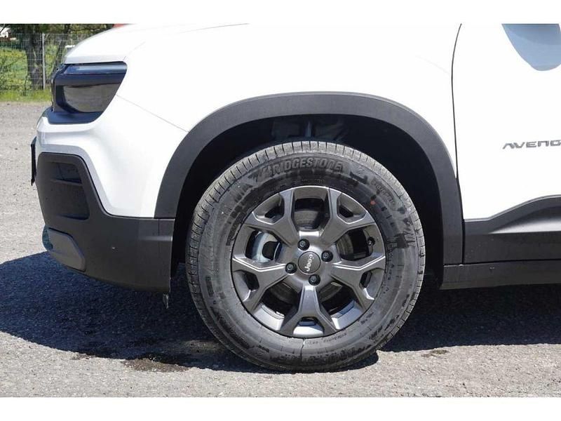 Gebraucht Jeep Avenger Longitude 101 PS (74 kW) 2024 Weiss SUV