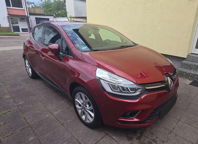 Rot Gebraucht 2018 Renault Clio IV Limousine | 9.000 € (Fairer Preis) - Bild 1/4