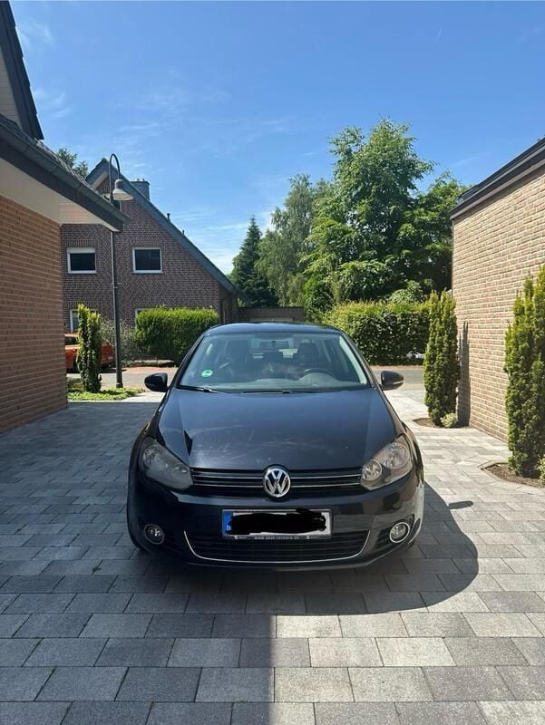 Schwarz Gebraucht 2009 VW Golf VI Kleinwagen | 3.000 € - Bild 1/4
