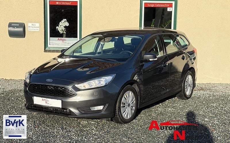 Gebraucht Ford Focus Business Edition 125 PS (91 kW) 2018 Grau Kombi