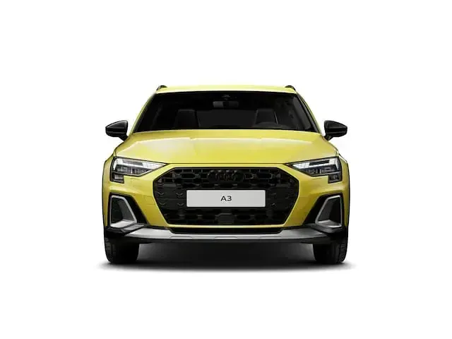 Gebraucht Audi A3 Sport 150 PS (110 kW) 2024 Pythongelb metallic Kombi