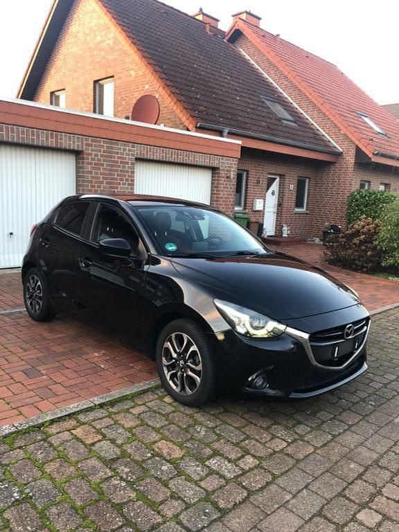 Gebraucht Mazda 2 Sports-Line 105 PS (77 kW) 2015 Schwarz Limousine