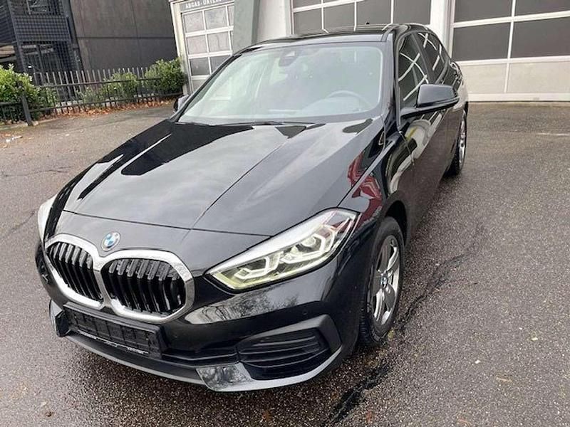Gebraucht BMW 116 Advantage 116 PS (85 kW) 2022 Black sapphire metallic Kleinwagen