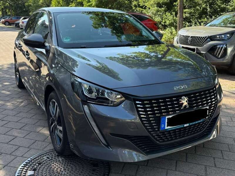Grau Gebraucht 2022 Peugeot 208 Allure Kleinwagen | 14.300 € (Guter Preis) - Bild 1/4