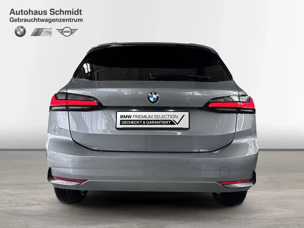 Gebraucht BMW 216 122 PS (89 kW) 2025 Skyscraper grau Van / Kleinbus