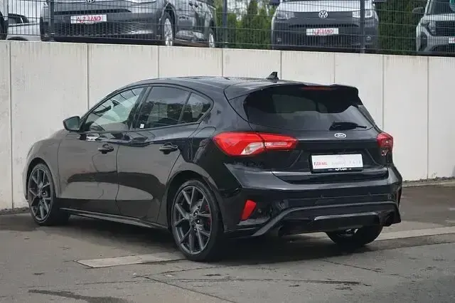 Gebraucht Ford Focus ST 280 PS (205 kW) 2019 Schwarz Limousine