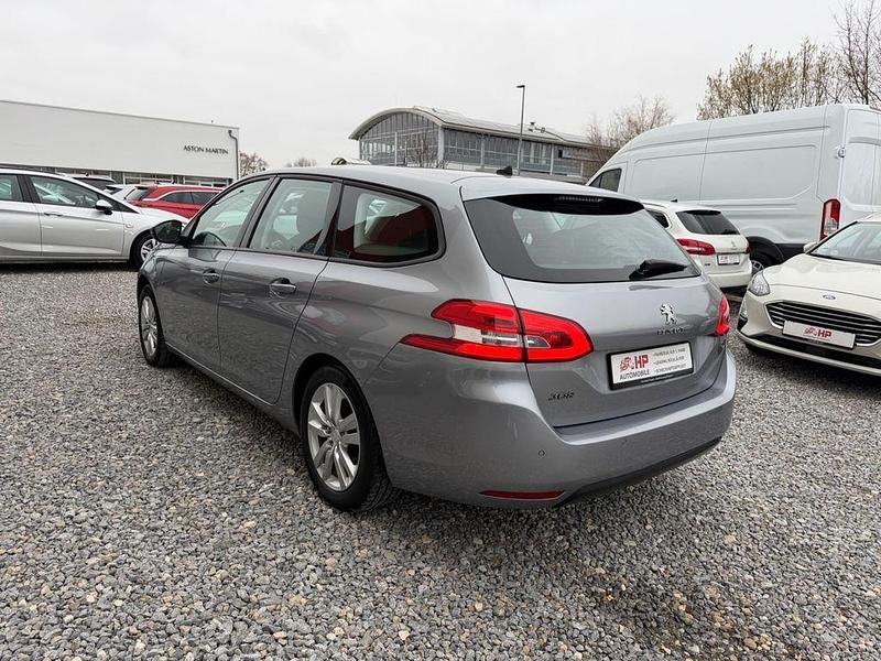 Gebraucht Peugeot 308 SW Active 131 PS (96 kW) 2021 Grau Kombi
