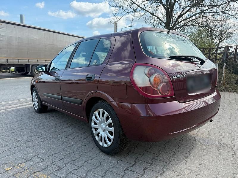 Gebraucht Nissan Almera 98 PS (72 kW) 2004 Rot Kleinwagen