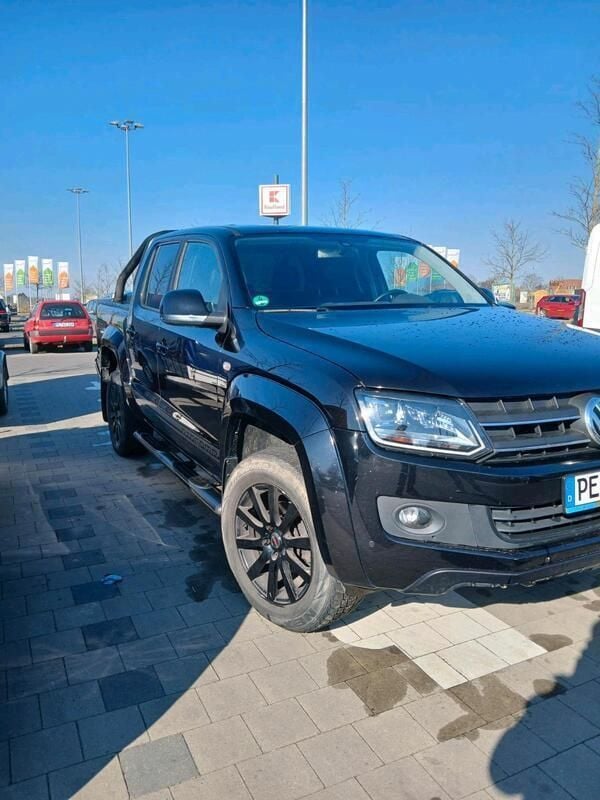 Schwarz Gebraucht 2015 VW Amarok Atacama Abholung | 23.000 € (Guter Preis) - Bild 1/4