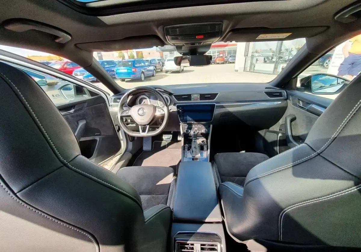 Gebraucht Skoda Superb SportLine 190 PS (139 kW) 2017 Weiß Kombi