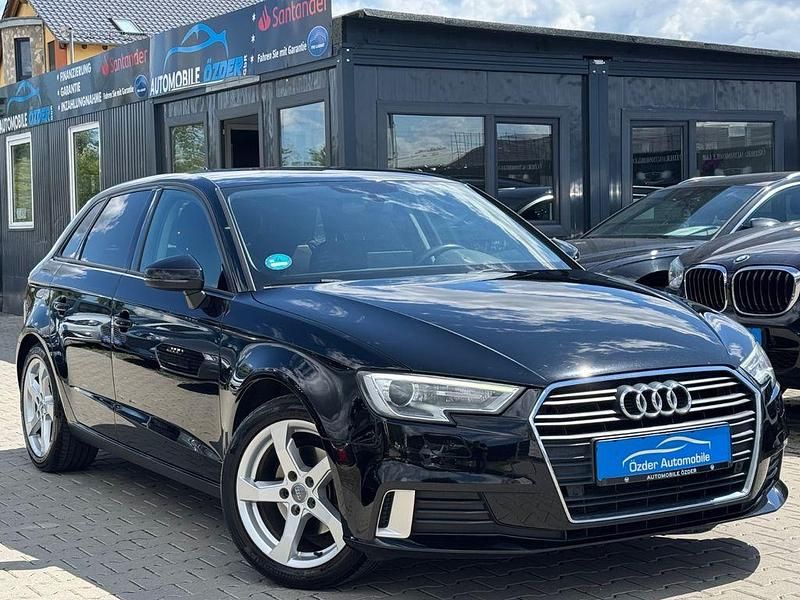 Schwarz Gebraucht 2017 Audi A3 Sport Limousine | 15.990 € (Etwas zu teuer) - Bild 1/4