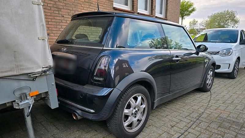 Second-hand Mini ONE Seven 90 CP (66 kW) 2006 Negru Hatchback