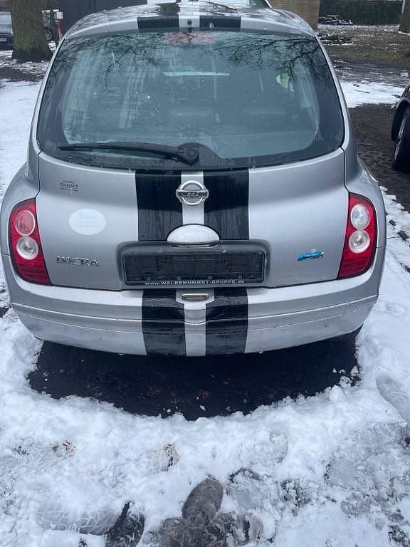 Gebraucht Nissan Micra Acenta 80 PS (58 kW) 2010 Silber Kleinwagen