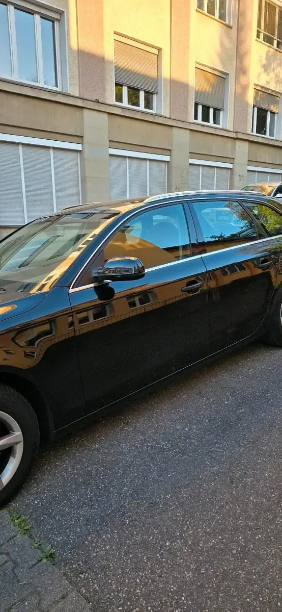 Używany Audi A4 143 KM (105 kW) 2012 Czarny Kombi