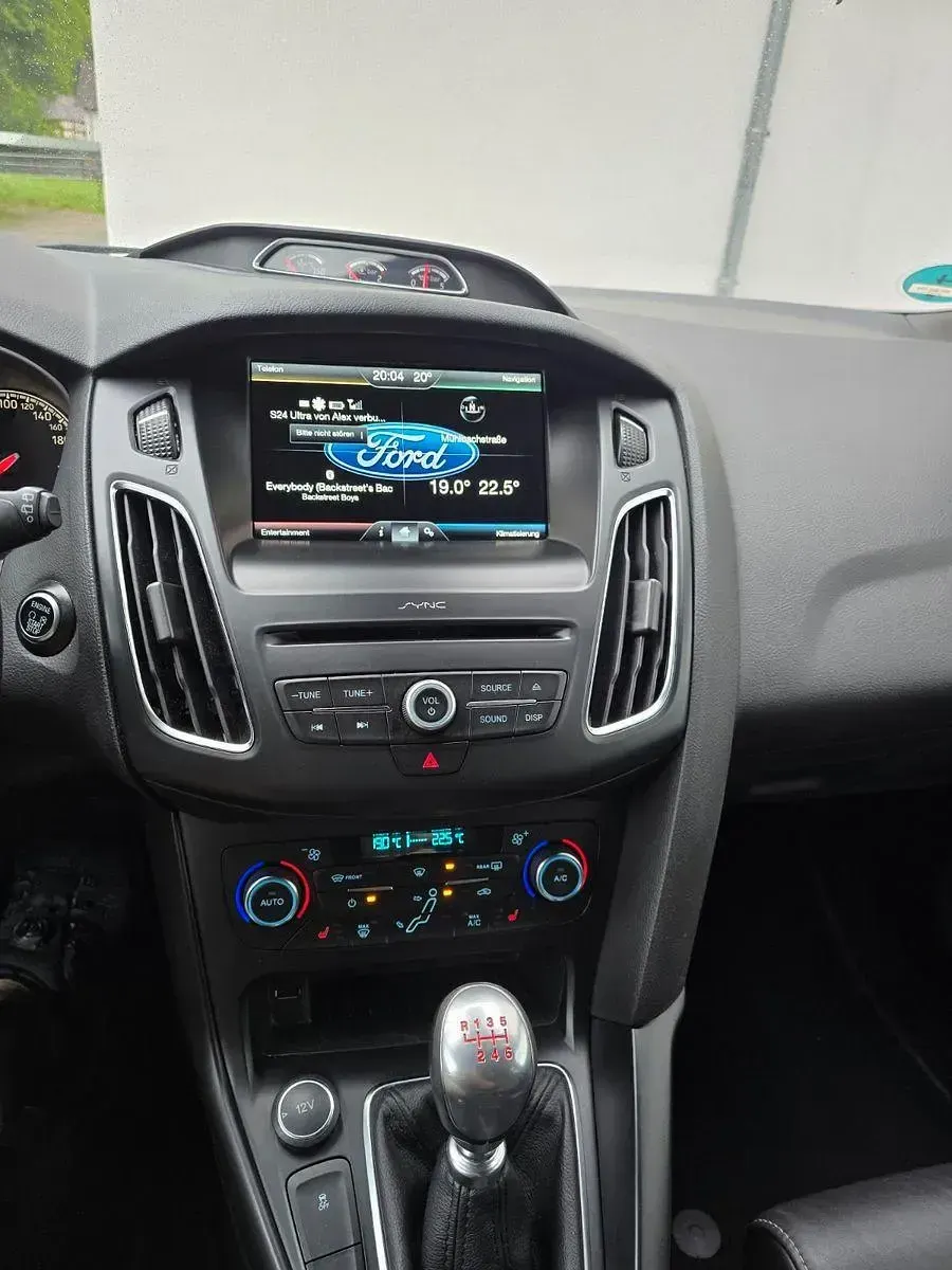 Gebraucht Ford Focus ST 250 PS (183 kW) 2017 Weiß Kombi