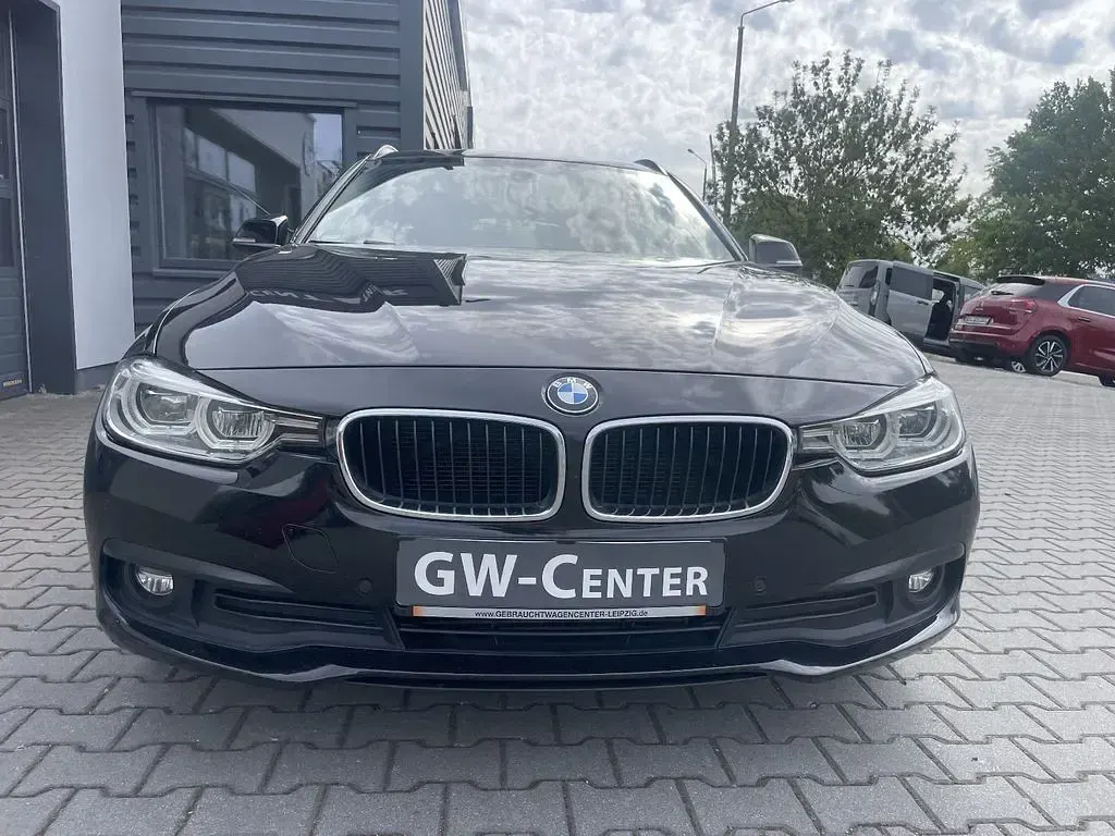 Gebraucht BMW 320 190 PS (139 kW) 2018 Schwarz Kombi