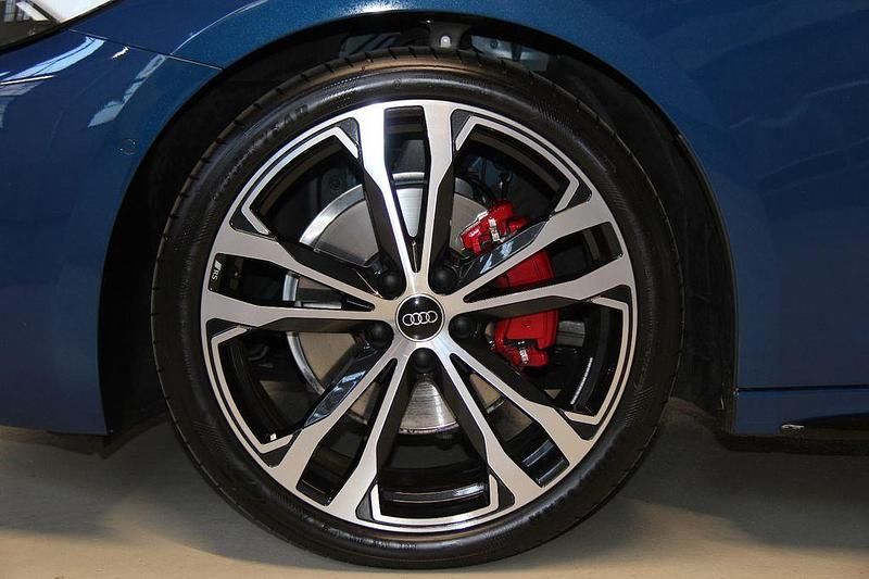 Gebraucht Audi A5 Edition .1 204 PS (150 kW) 2025 Blau Kombi