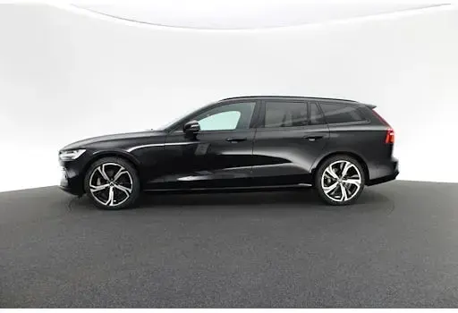 Gebraucht Volvo V60 Plus 197 PS (144 kW) 2025 Schwarz Kombi