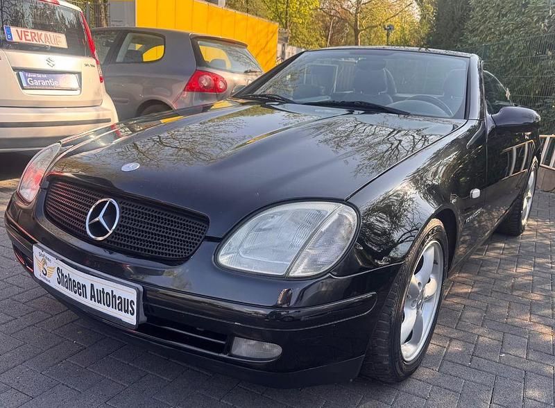 Gebraucht Mercedes SLK230 193 PS (141 kW) 2000 Schwarz Cabrio