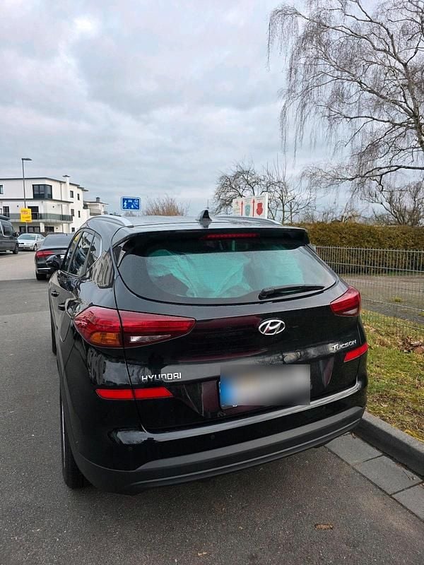 Second-hand Hyundai Tucson Style 131 CP (96 kW) 2020 Negru SUV