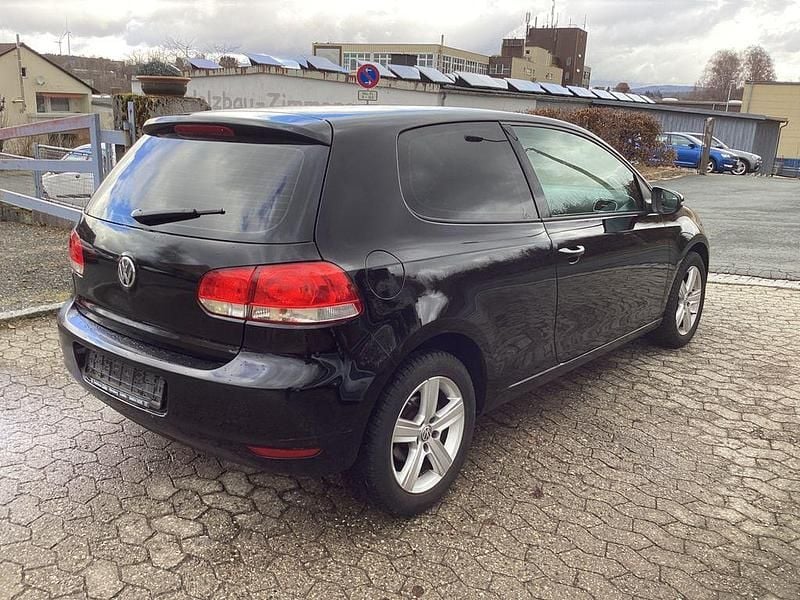 Gebraucht VW Golf VI Trendline 102 PS (75 kW) 2010 Kleinwagen