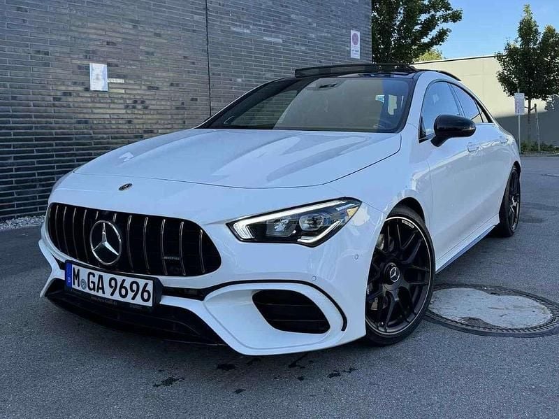 Weiß Gebraucht 2021 Mercedes CLA45 AMG AMG Coupé | 47.999 € (Fairer Preis) - Bild 1/4