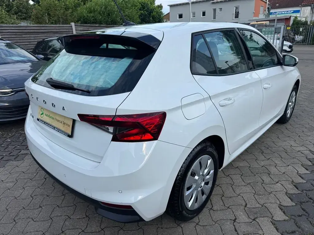 Gebraucht Skoda Fabia Ambition 95 PS (69 kW) 2023 Weiß Kleinwagen