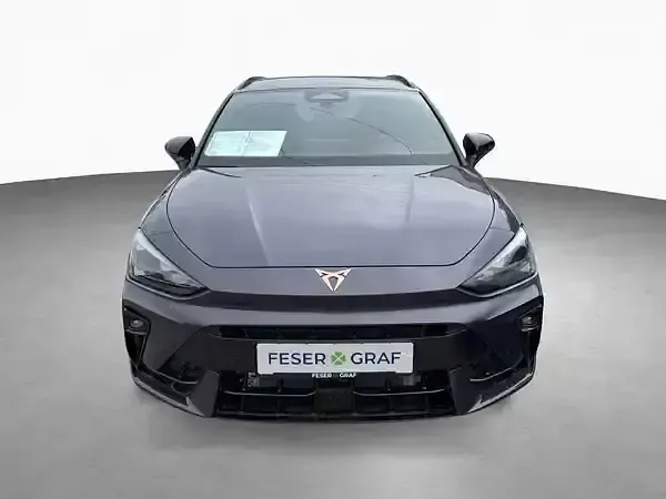 Neu Cupra Leon 150 PS (110 kW) 2026 Violett Kombi