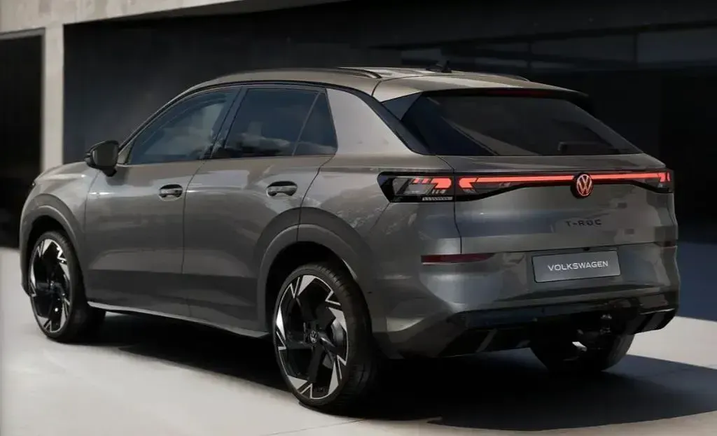 Neu VW T-Roc R-line 150 PS (110 kW) 2026 Grau SUV