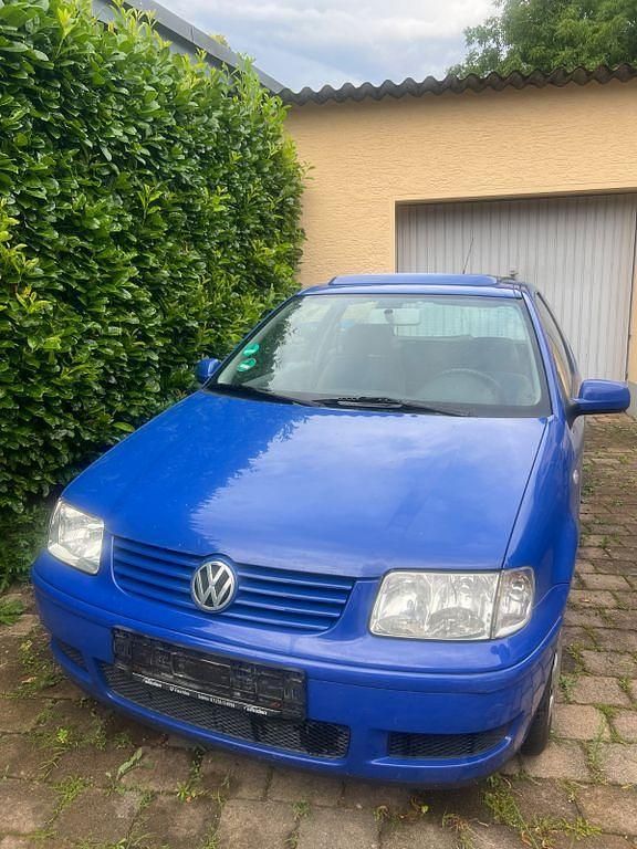 Blau Gebraucht 2001 VW Polo Basis Limousine | 650 € (Superpreis) - Bild 1/4
