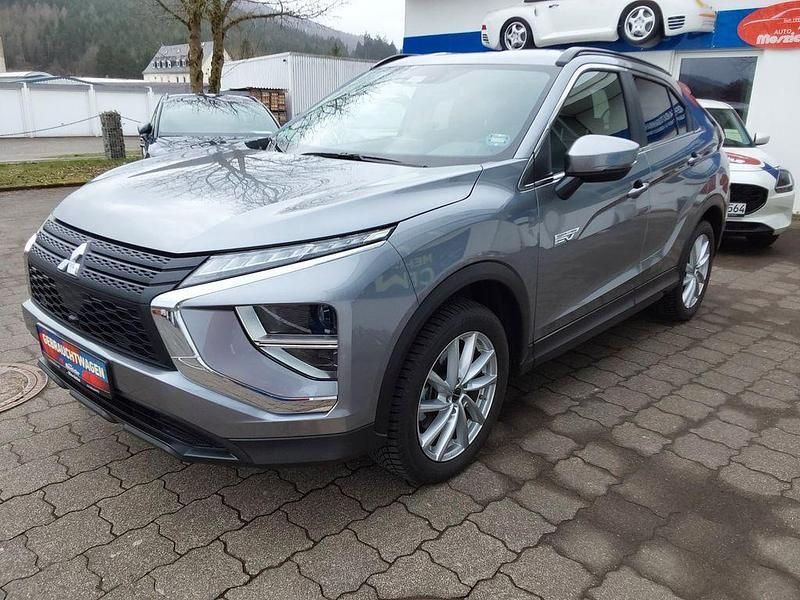 Gebraucht Mitsubishi Eclipse Cross Basis 98 PS (72 kW) 2022 Grau SUV