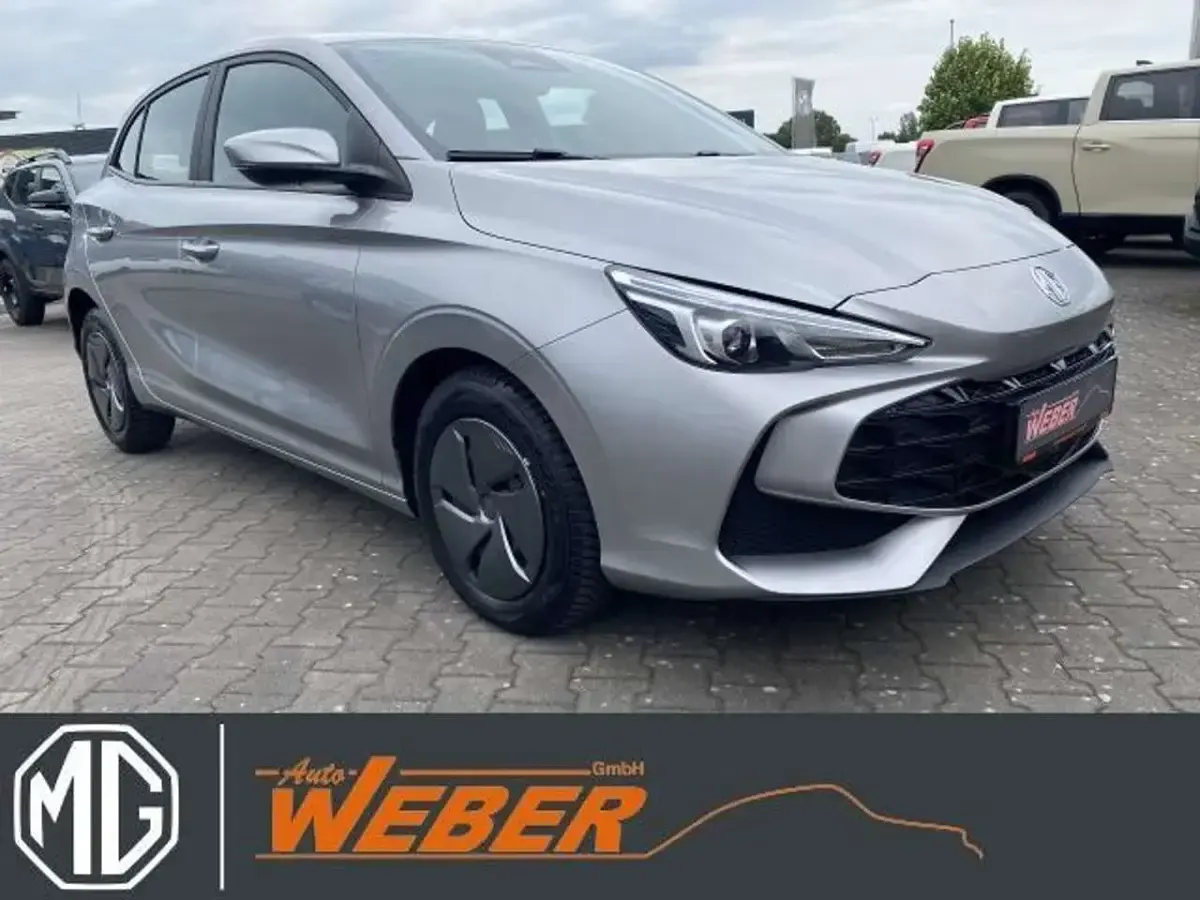 Neu MG MG3 116 PS (85 kW) 2025 Medal silver Kleinwagen