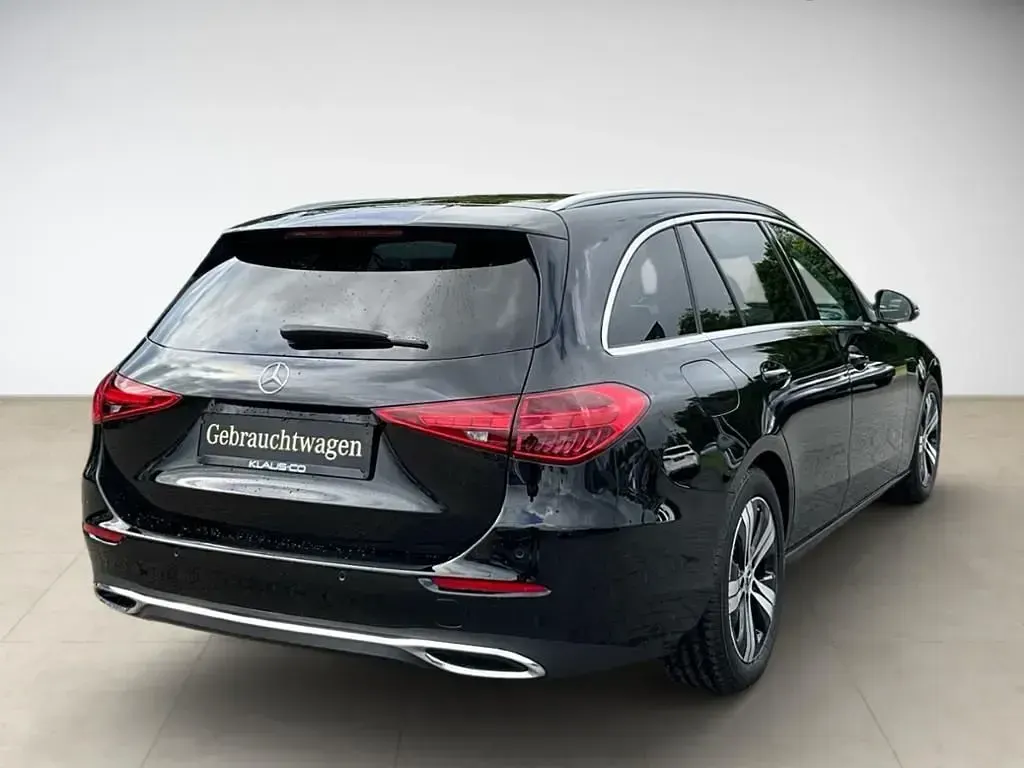 Gebraucht Mercedes 200 Avantgarde 163 PS (119 kW) 2023 Schwarz uni Kombi