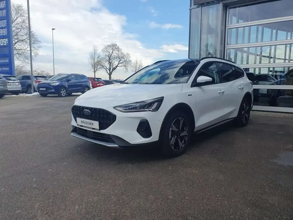 Usado Ford Focus Active X 155 CV (114 kW) 2026 Blanco Familiar