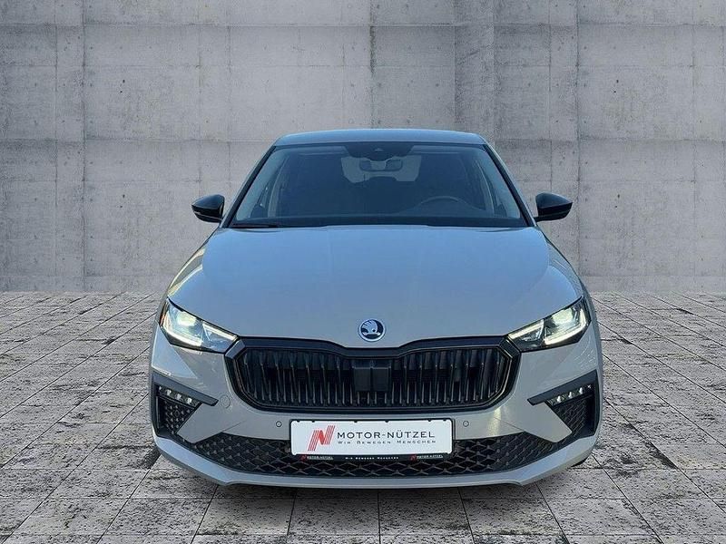 Gebraucht Skoda Scala Tour 116 PS (85 kW) 2025 Steelgrau Kleinwagen