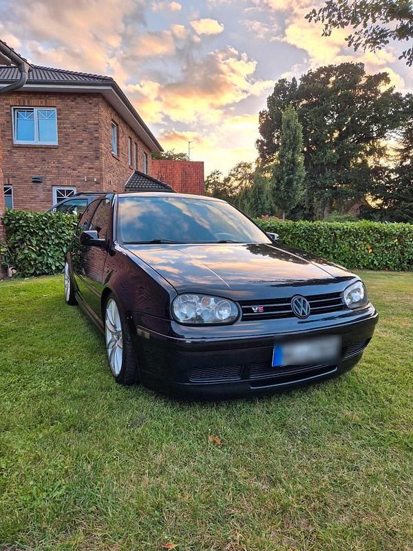Schwarz Gebraucht 1998 VW Golf IV Design | 7.400 € - Bild 1/4