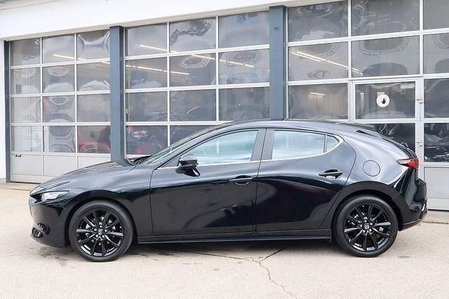 Gebraucht Mazda 3 Selection 186 PS (136 kW) 2023 Jet black (metallic) Limousine