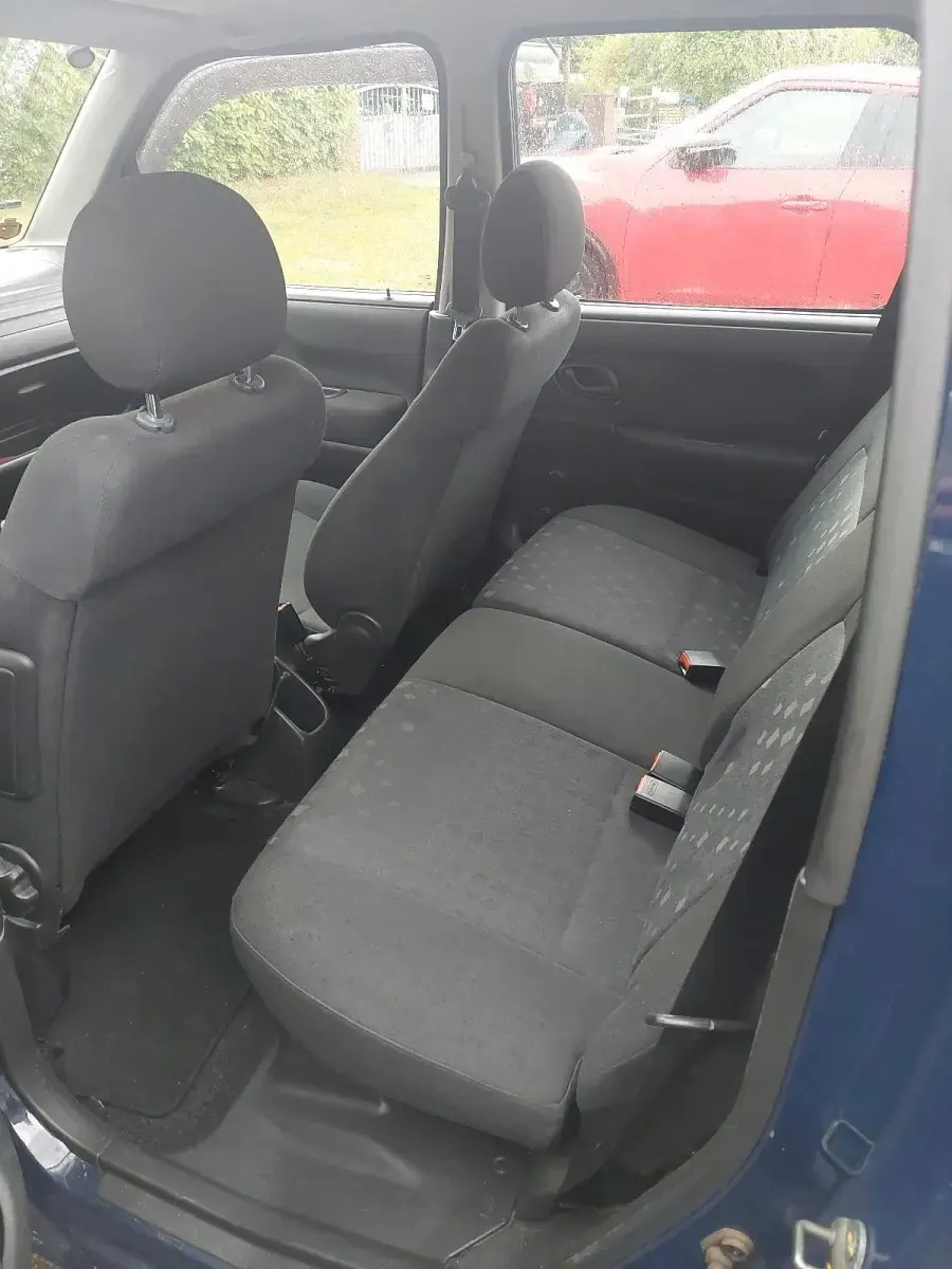 Gebraucht Opel Agila 58 PS (42 kW) 2003 Blau Van / Kleinbus