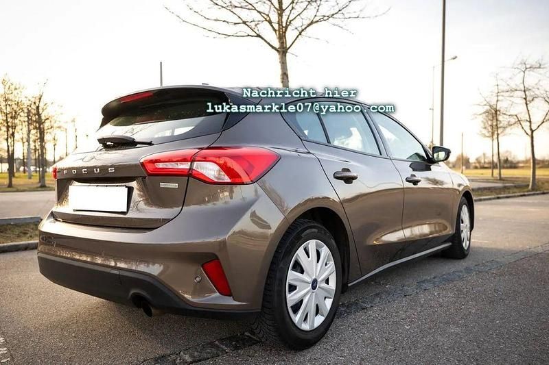 Gebraucht Ford Focus Trend 125 PS (91 kW) 2018 Braun Limousine