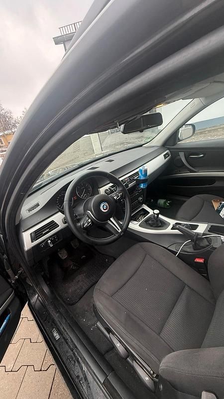 Usata BMW 318 2009 Nero Station wagon
