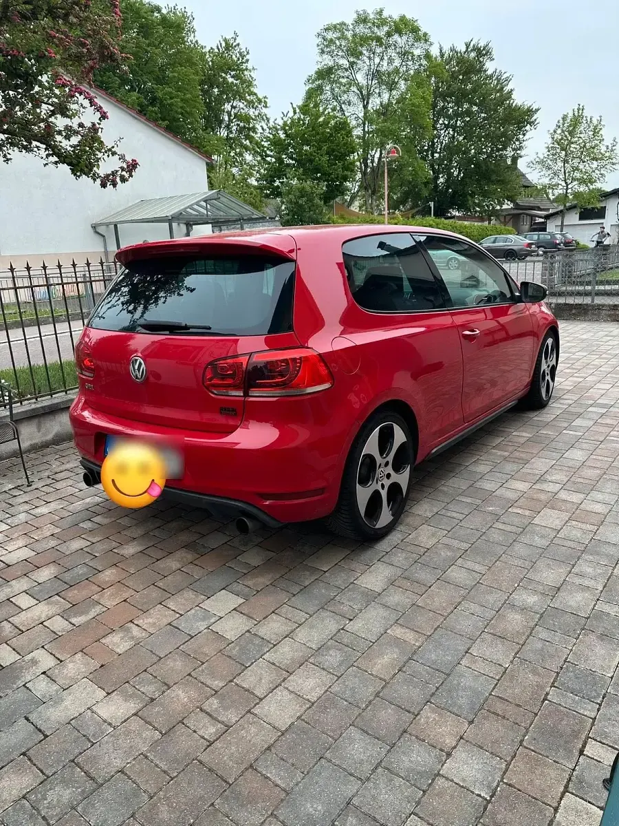 Gebraucht VW Golf GTI 211 PS (155 kW) 2010 Rot Coupé