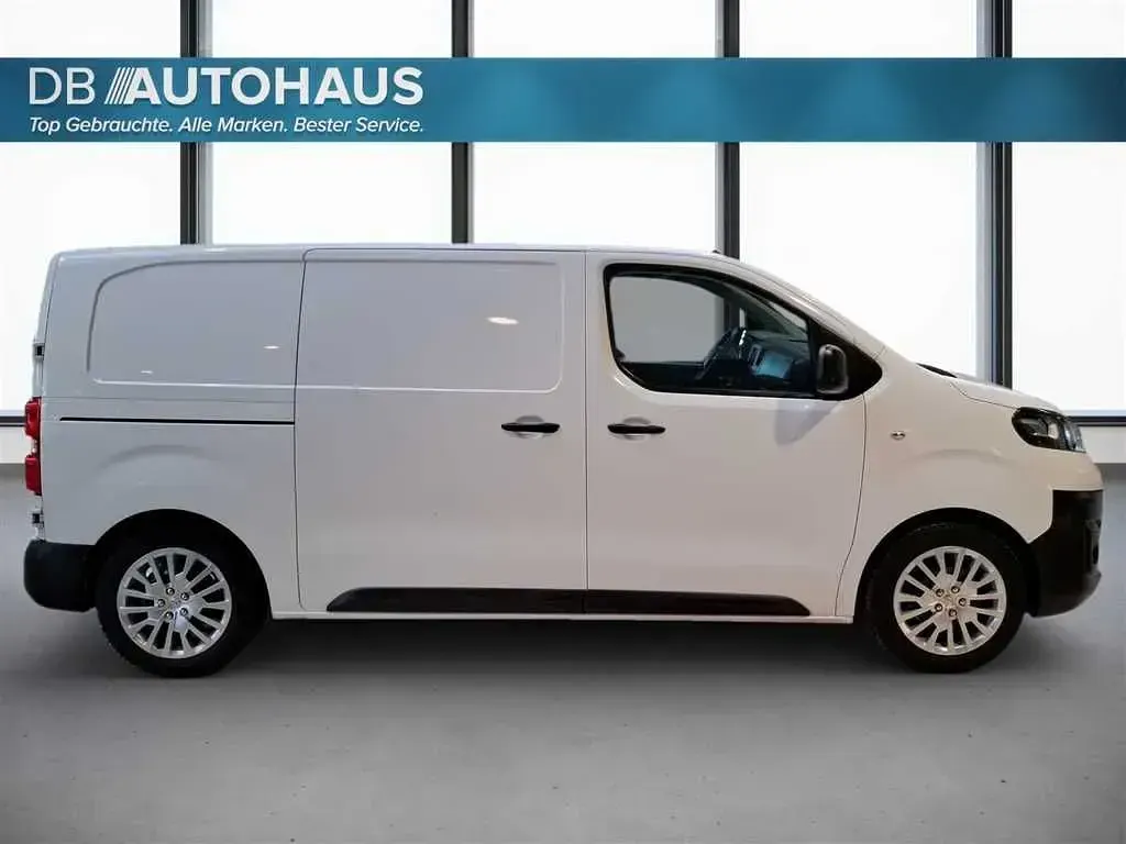Gebraucht Opel Vivaro Edition 120 PS (88 kW) 2021 Weiß Van / Kleinbus