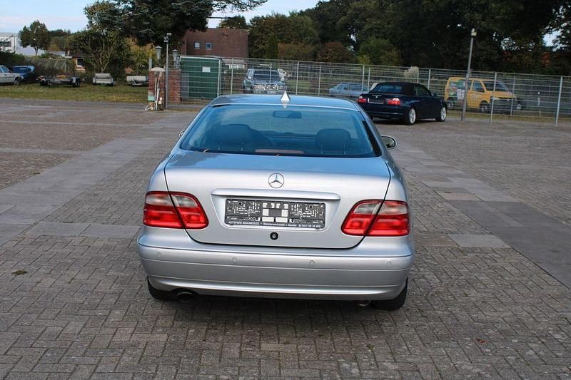 Gebraucht Mercedes CLK320 Elegance 218 PS (160 kW) 2000 Grau Coupé